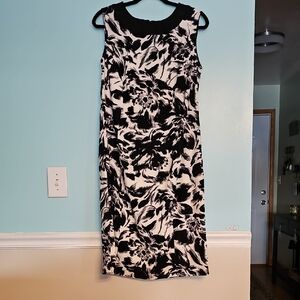 Jessica Howard Black and White Floral Midi Dress